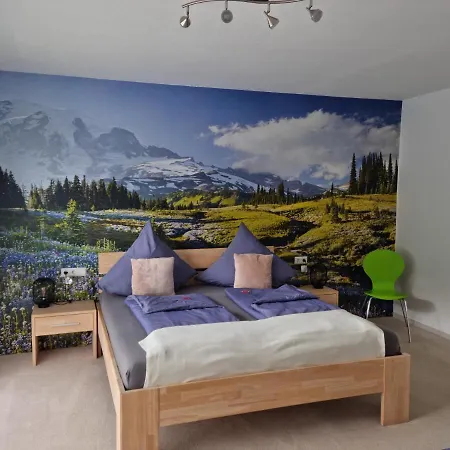 Vier Pfoten * Willingen (Upland)