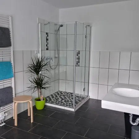 Vier Pfoten * Willingen (Upland)